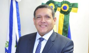 Photo of NOVELA – Ministro Nunes Marques pede vistas e trava eleição de governador-tampão