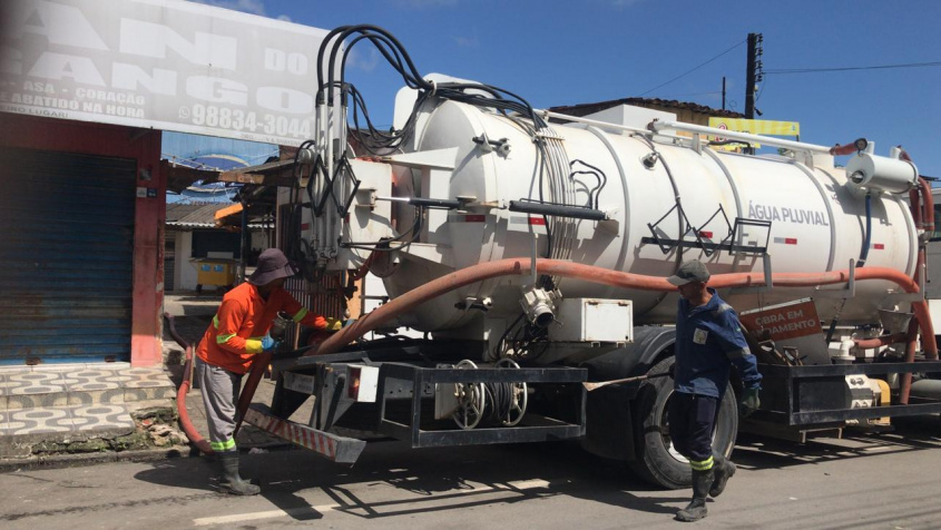 Equipes também realizaram a limpeza das galerias do local. Foto: cortesia